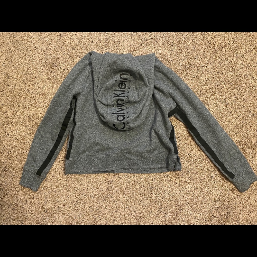 Barely worn sweatshirt